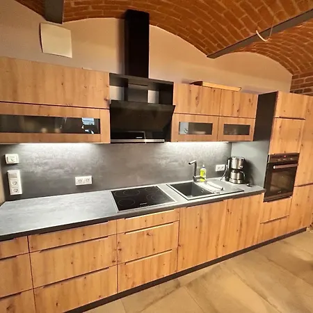 Appartement 1 *